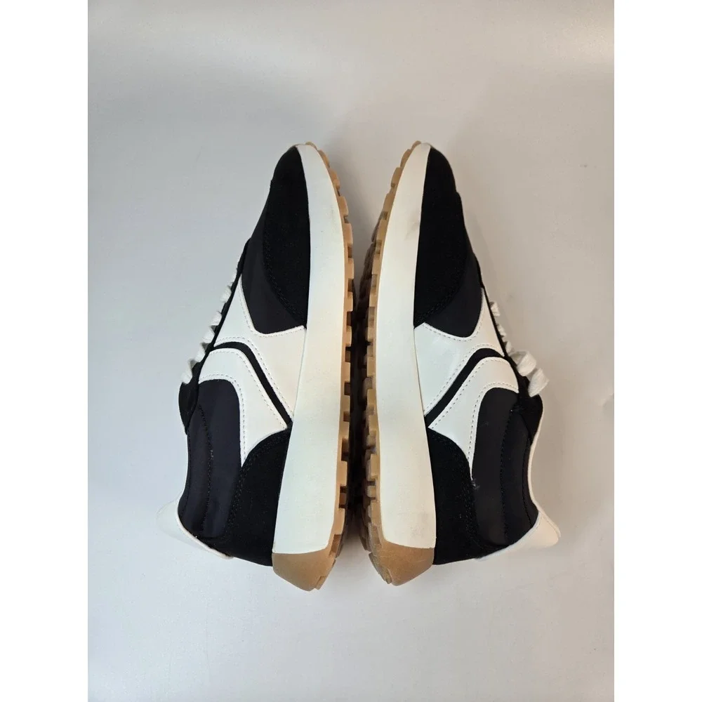 Steve Madden Women's Athletic Jogger Sneaker‎ Size 8 Black/White